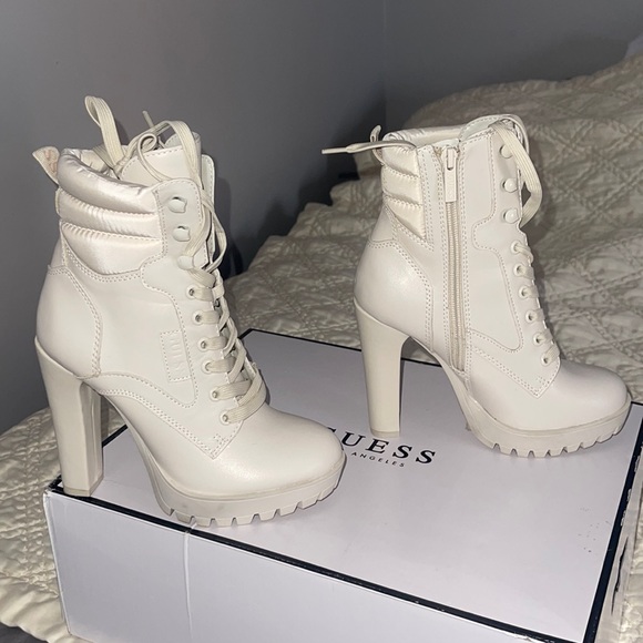 GUESS booties - Picture 2 of 9